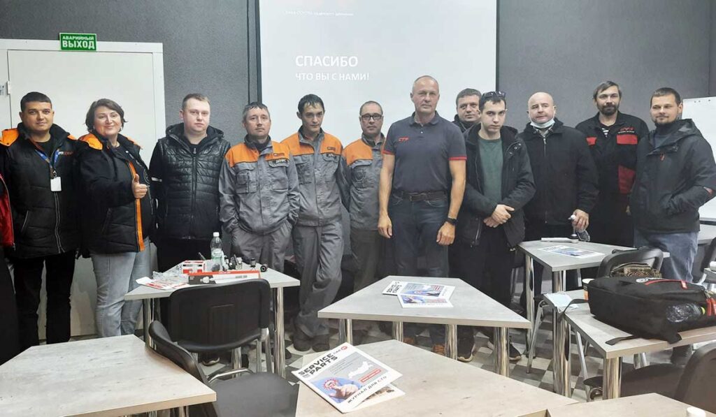 Участники технического тренинга CTR в Казани. 29 сентября 2021 года. Компания FIT Service
