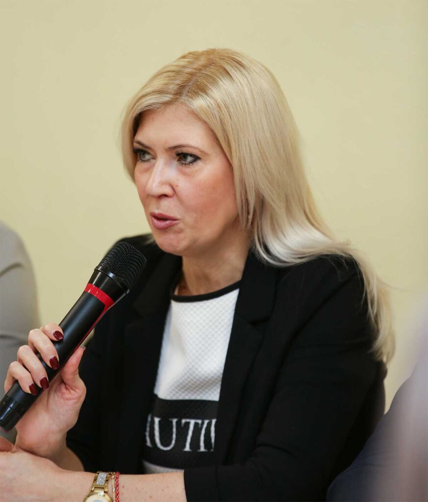 Кострикова Светлана Александровна, руководитель  Одинцовского техникума и Краснознаменского филиала