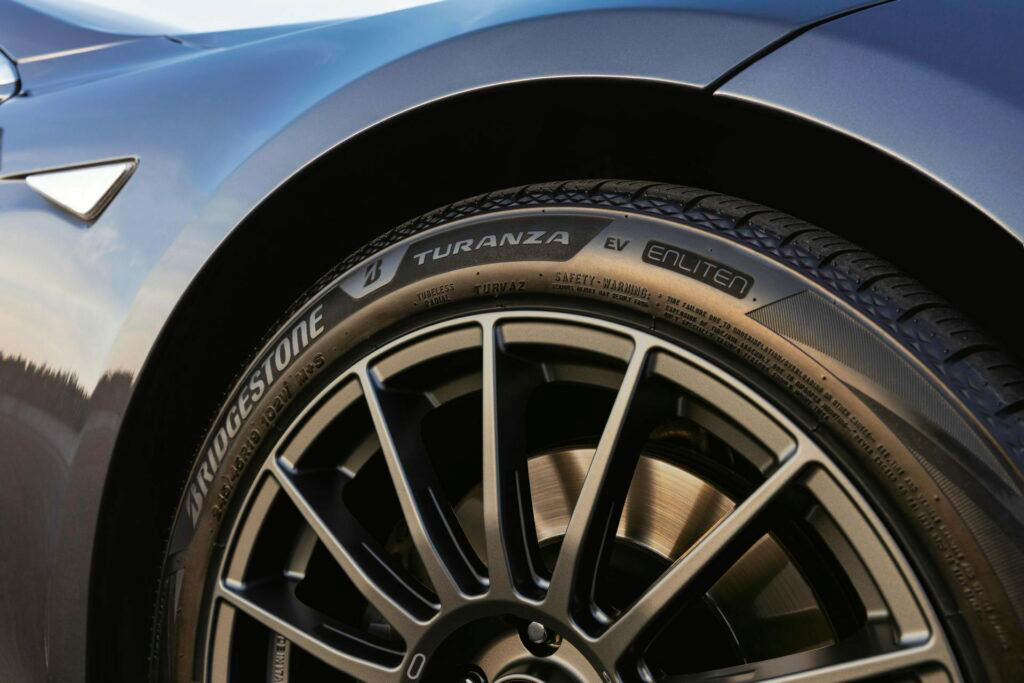 Bridgestone выпустила новые шины для электромобилей